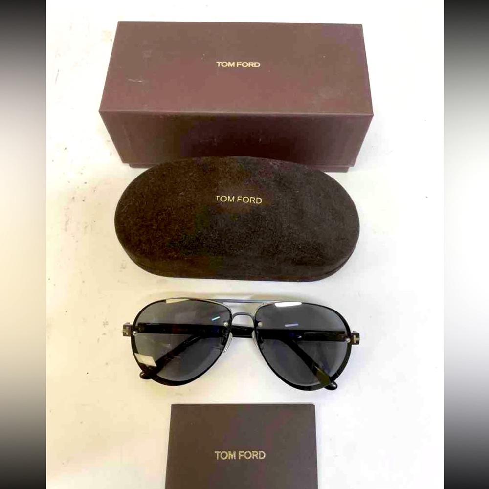 Tom ford aviator sunglasses (unisex)